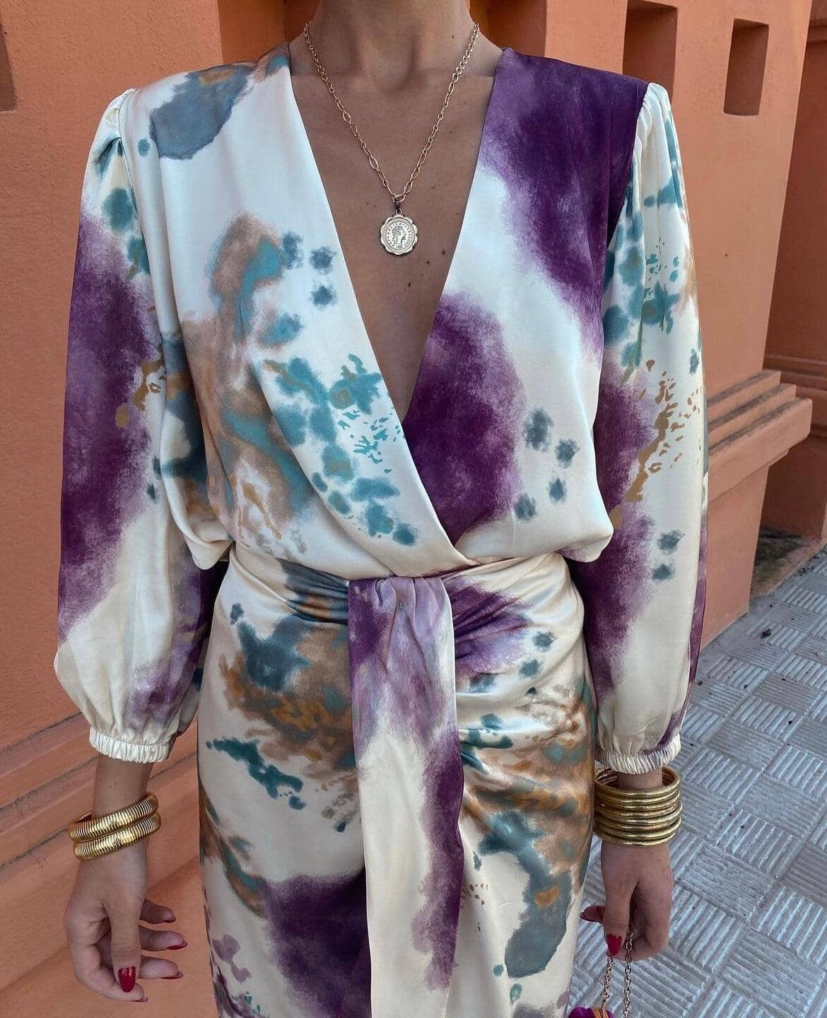 Camille™ | Iris Robe Élégante en Soie à Col en V