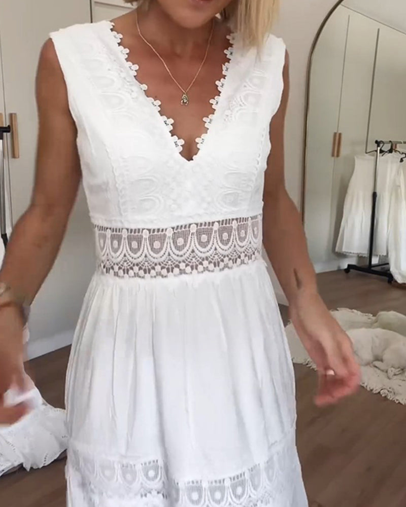 Aurélie™ | Elegant sommarklänning i spets med V-ringning