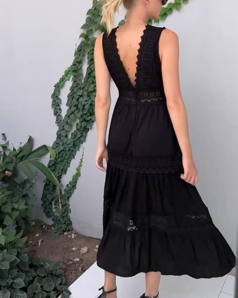 Aurélie™ | Elegant sommarklänning i spets med V-ringning