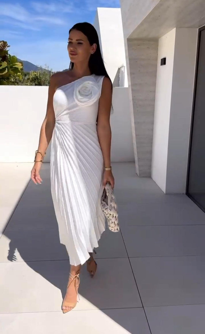 Camille™ | Clairette Robe Asymétrique Plissée avec Fleur 3D