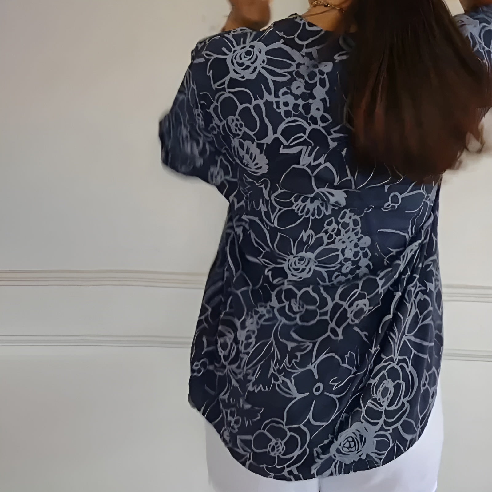 Dagny™ | Blus med Blommigt Rutmönster