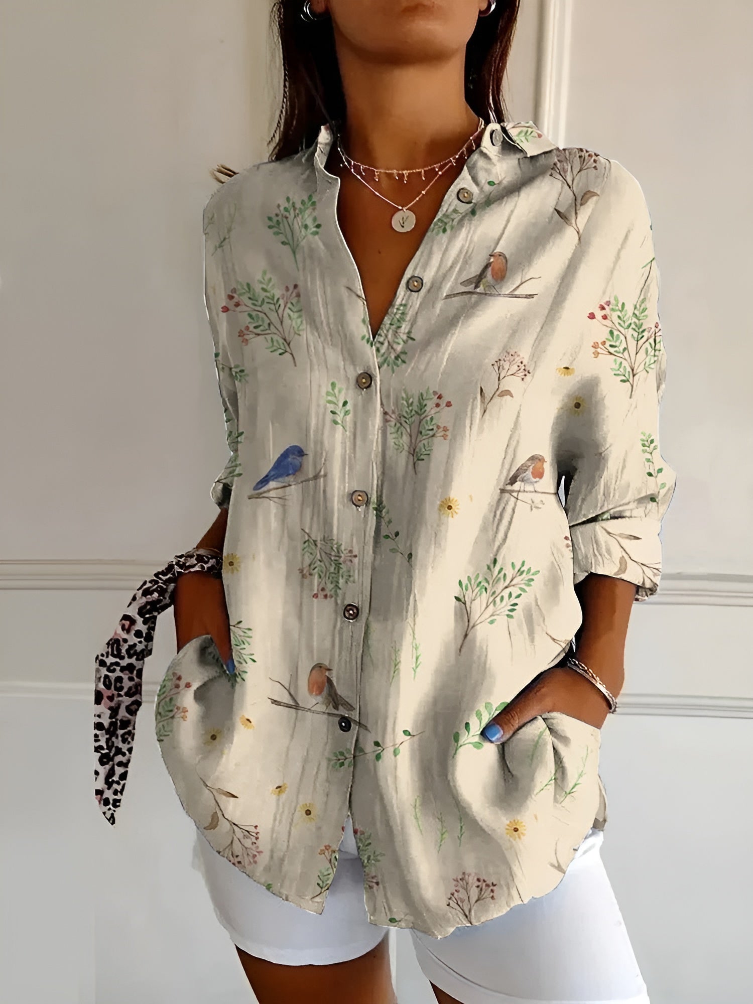 Ronja™ | Blus med Blommigt Mönster